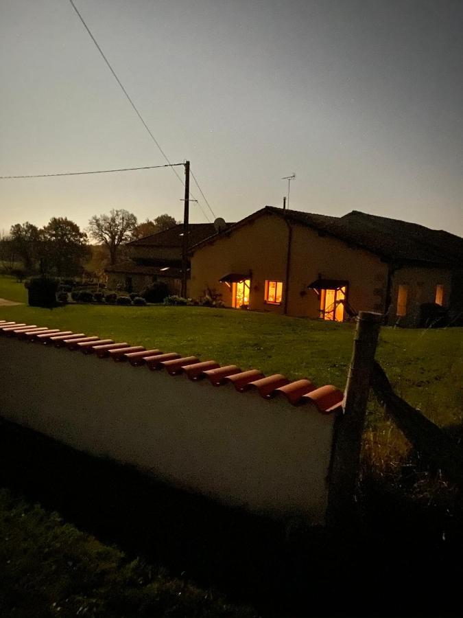 Gite Charbonnaud Laprade Kültér fotó